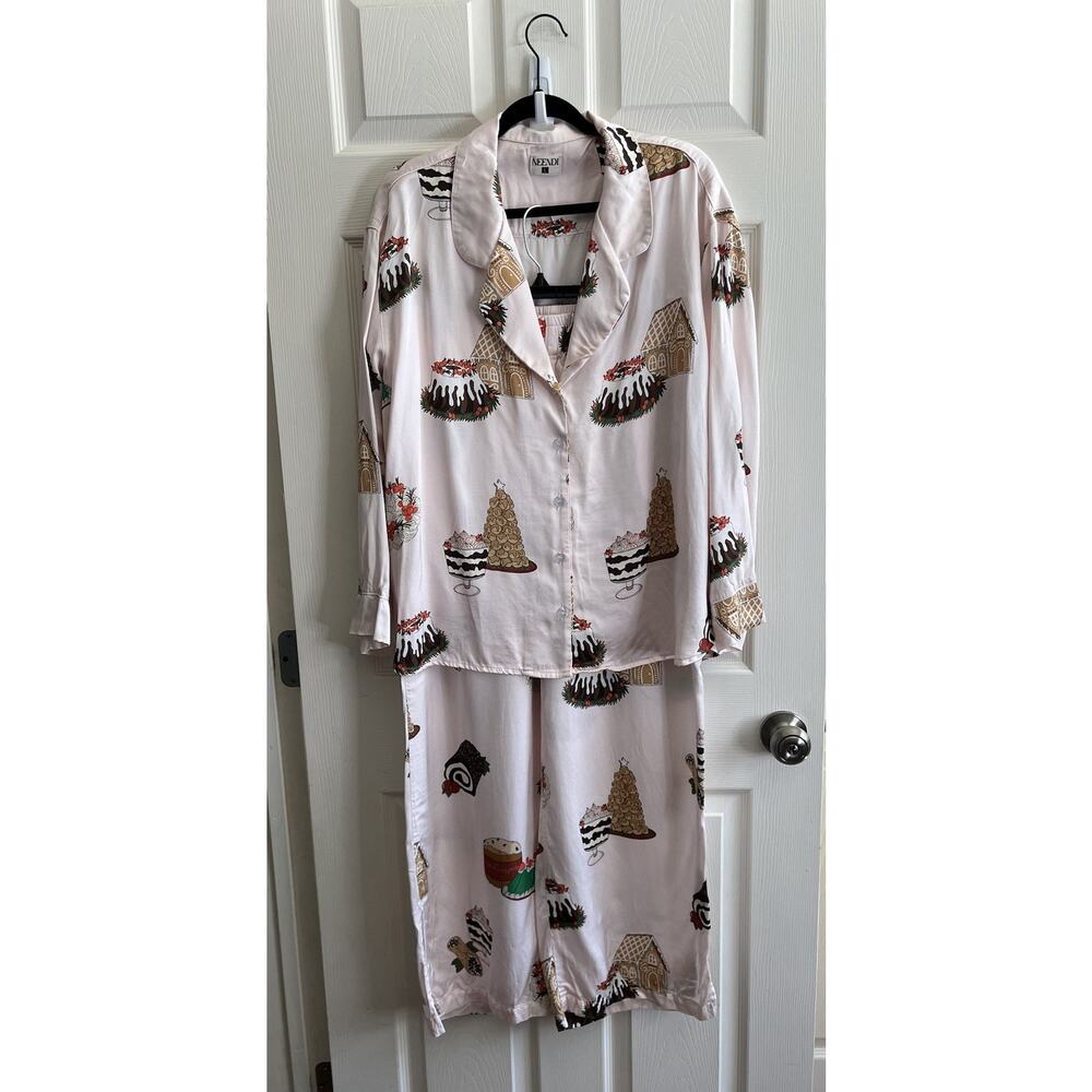 NEENDI Pale Pink Holiday Desserts Novelty Super Soft Button Pajamas Set Sz L